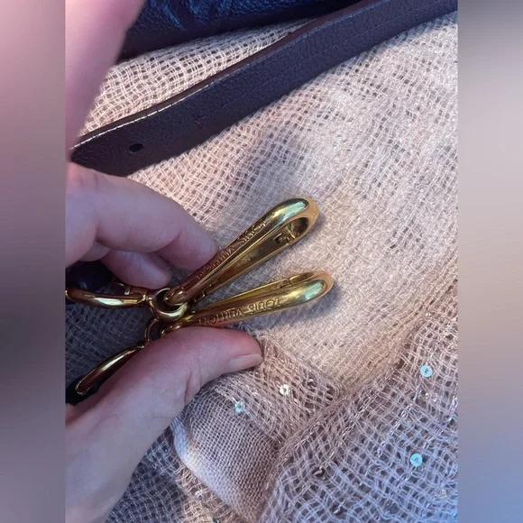 LOUIS VUITTON Empreinte Speedy Bandouliere 25 Leather HandBag - Picture 13 of 17